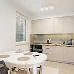 Appartement Garden Facimiech 6a P4you Pl *