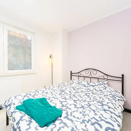 Garden Facimiech 6a P4you Pl *